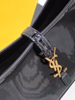 Saint Laurent Le 5 ? 7 Hobo Bag in Black Patent Calfskin - Image 2