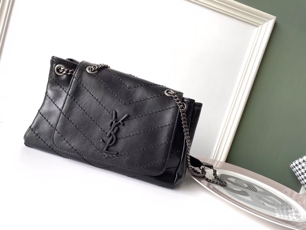 Saint Laurent Nolita Small Bag In Black Quilted Leather - Image 6