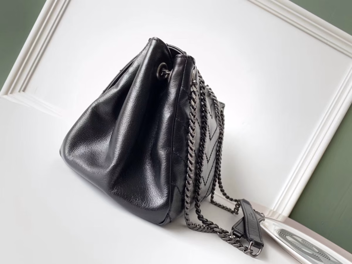 Saint Laurent Nolita Small Bag In Black Quilted Leather - Image 9