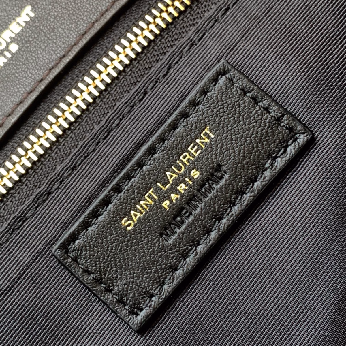 Saint Laurent Niki Medium Bag in Naturel Raffia - Image 7