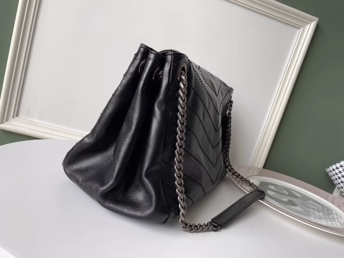 Saint Laurent Nolita Medium Bag In Black Quilted Leather - Image 9