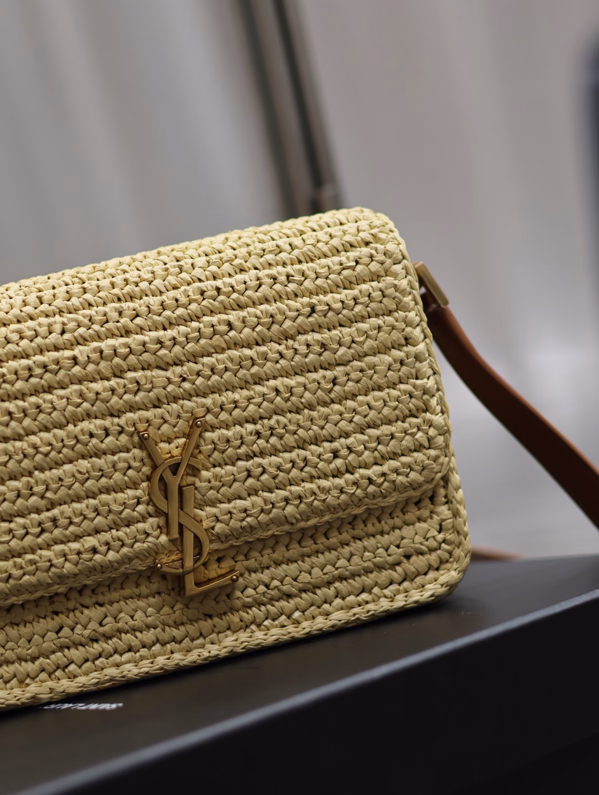 Saint Laurent Medium Solferino Bag in Naturel Raffia - Image 7