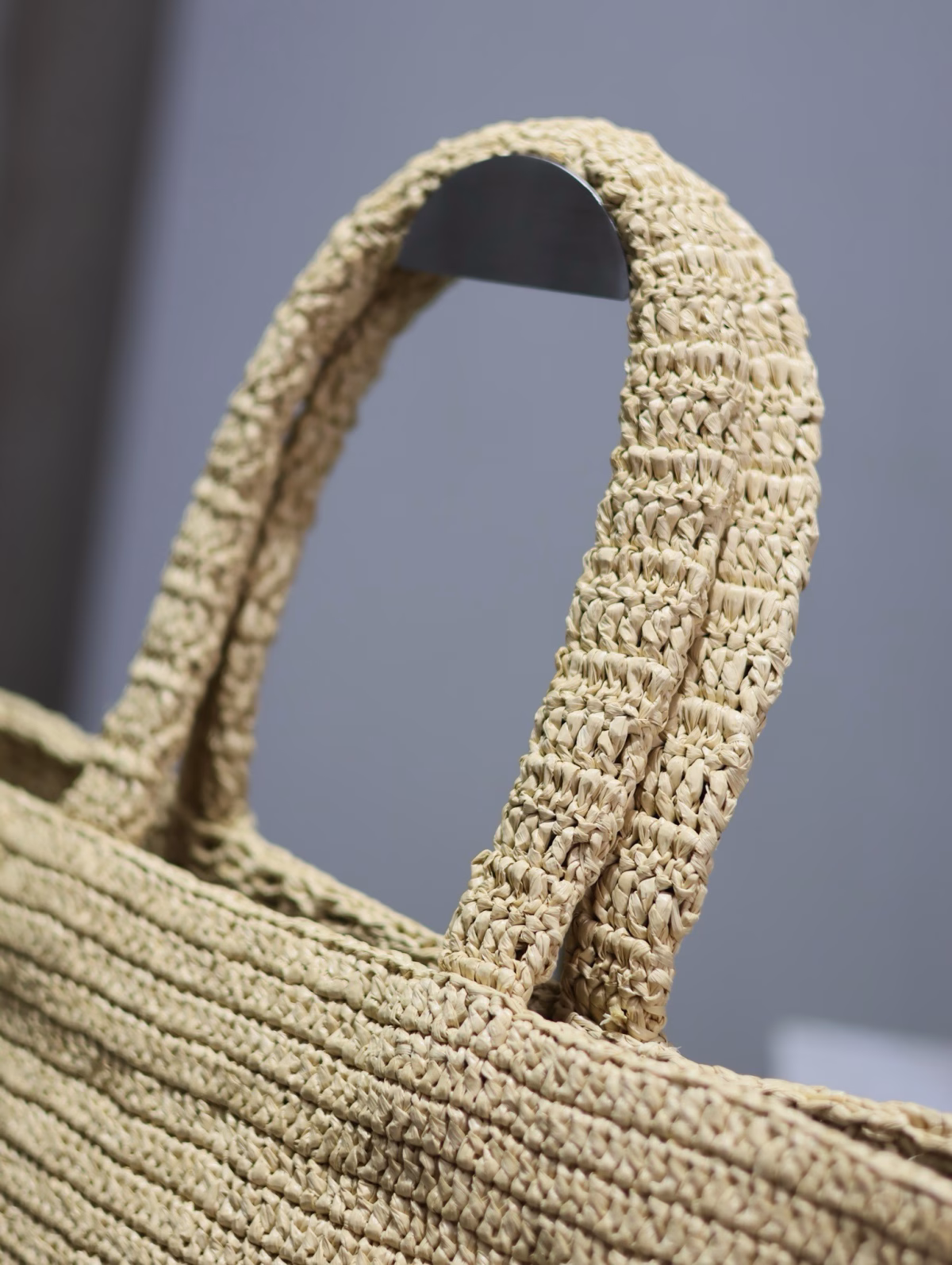 Saint Laurent Oversized Tote Bag in Naturel Raffia - Image 8