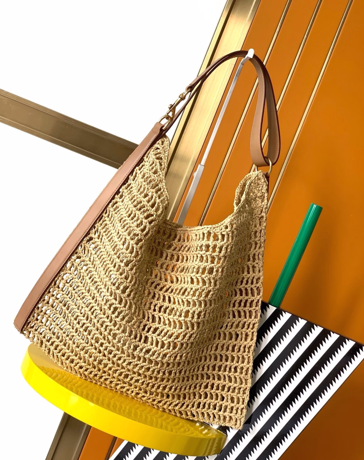 Saint Laurent Oxalis Shoulder Bag in Naturel Raffia - Image 7