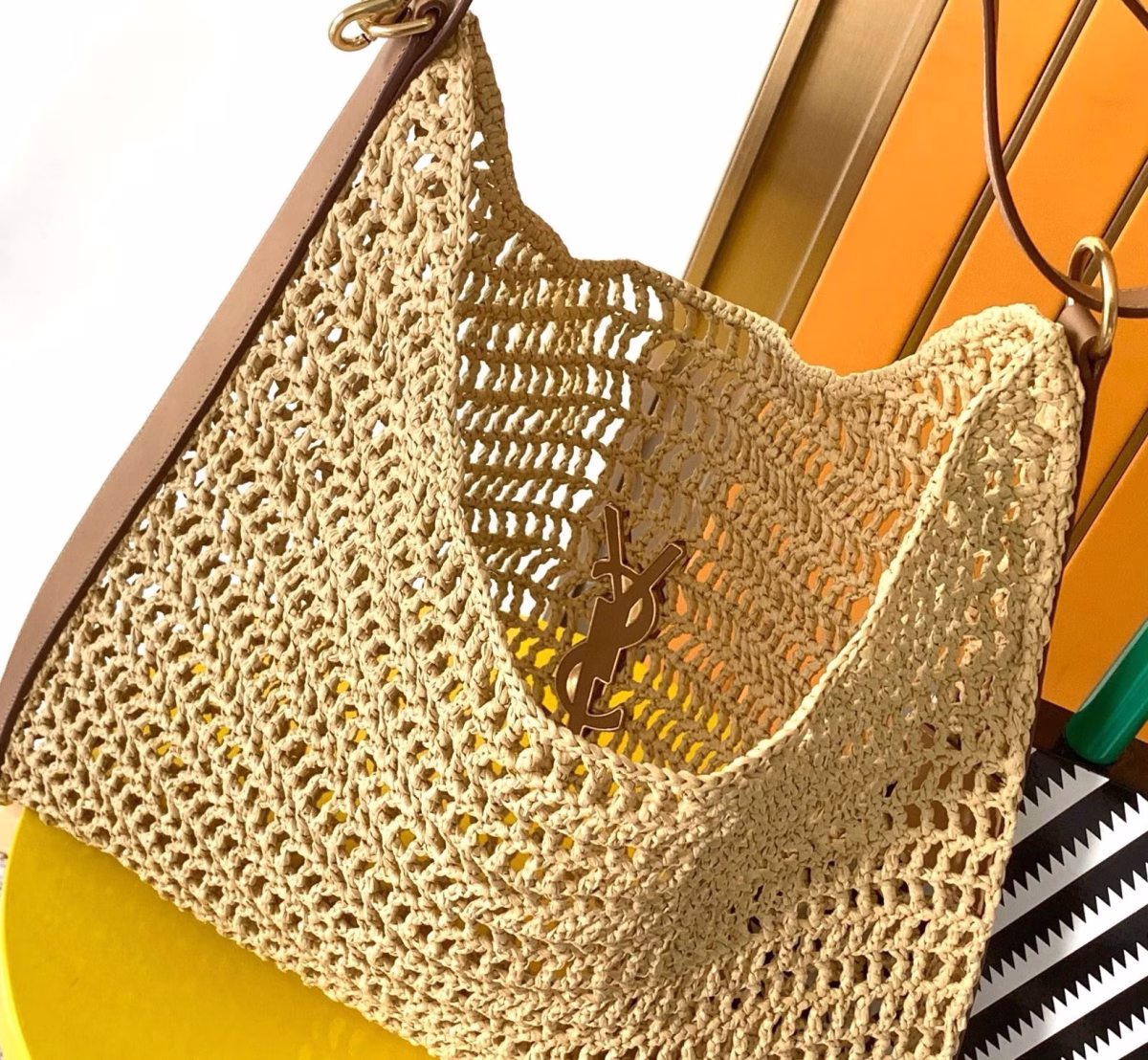 Saint Laurent Oxalis Shoulder Bag in Naturel Raffia - Image 10