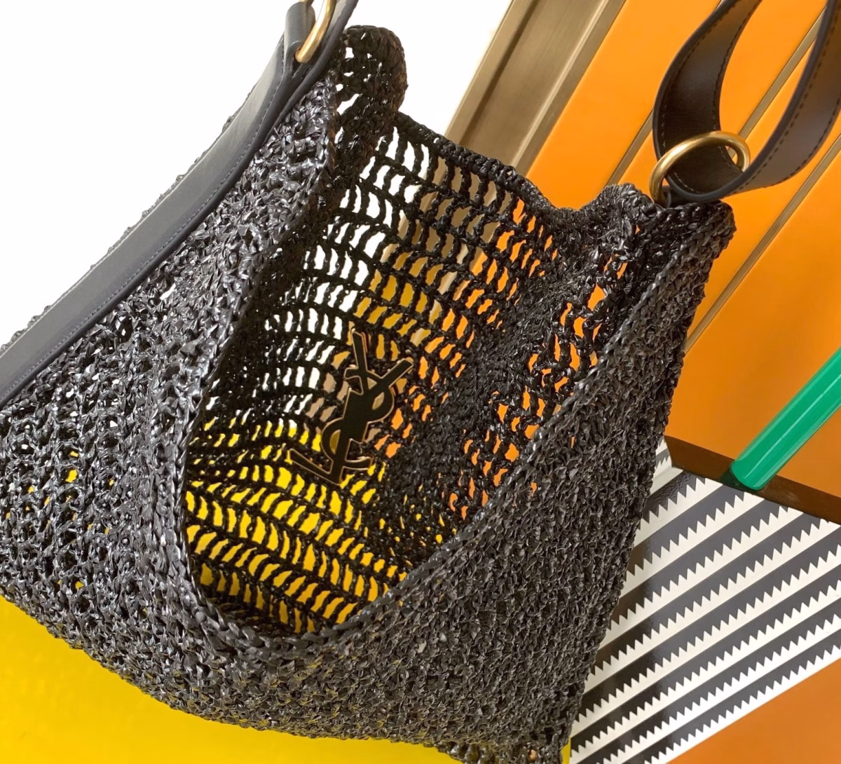 Saint Laurent Oxalis Shoulder Bag in Black Raffia - Image 4
