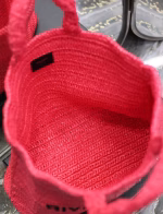 Saint Laurent Rive Gauche Tote Bag in Neon Pink Raffia Crochet - Image 4