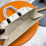 Saint Laurent Rive Gauche Small Tote Bag in White Linen and Leather - Image 7