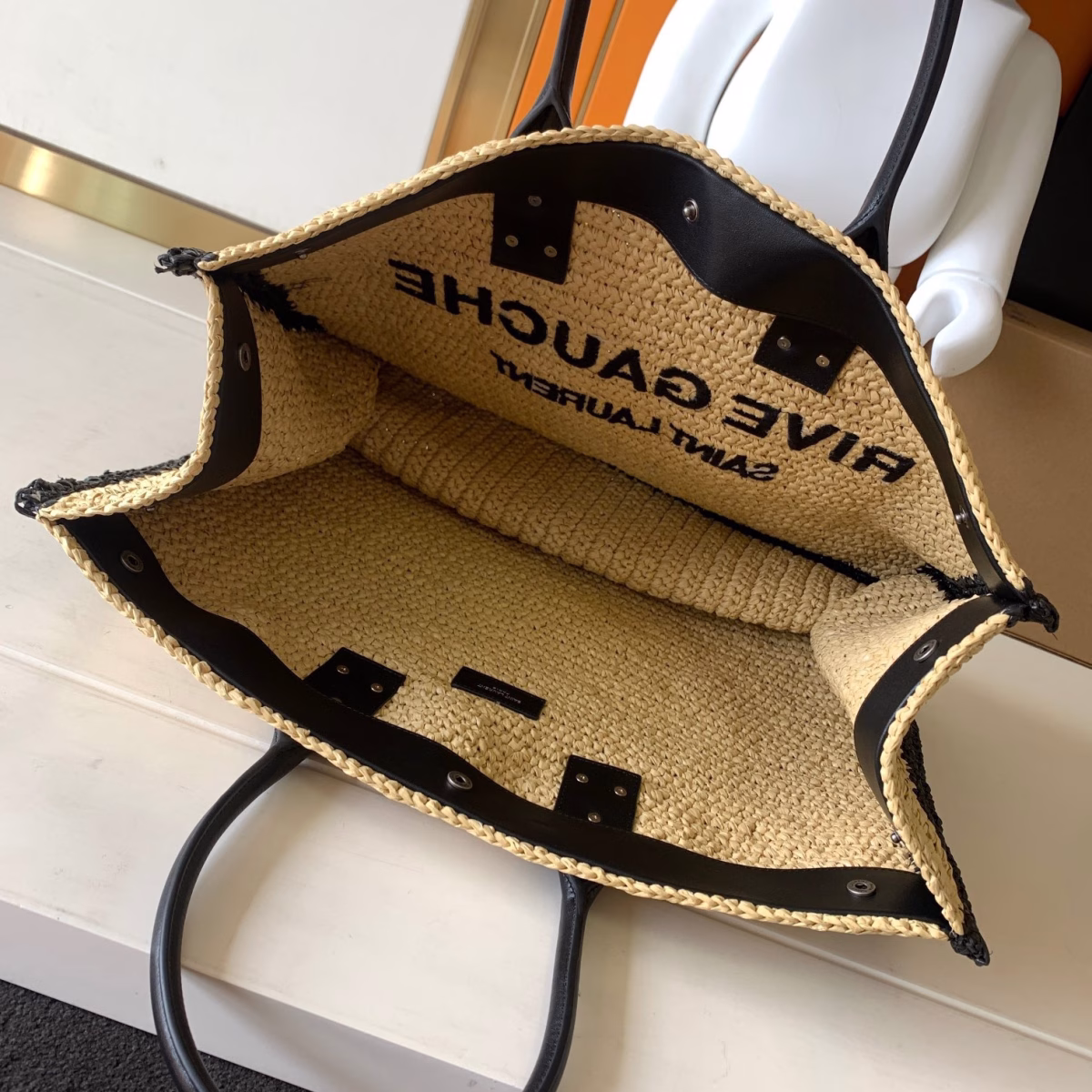 Saint Laurent Rive Gauche Tote Bag in Beige Raffia and Leather - Image 2