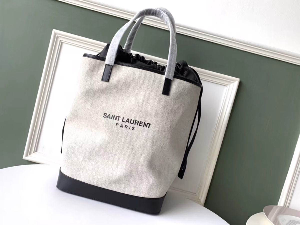 Saint Laurent Teddy Shopping Bag In White Canvas - Image 2