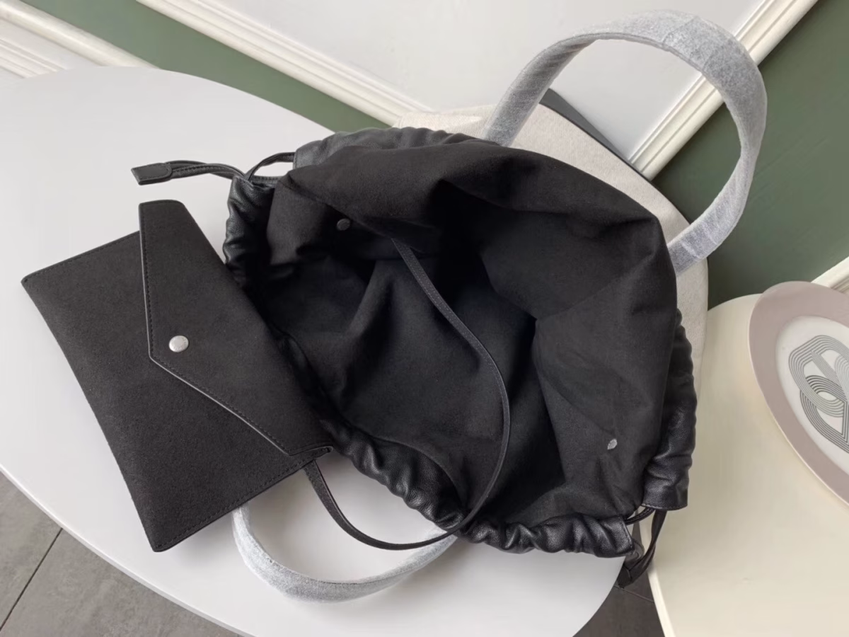 Saint Laurent Teddy Shopping Bag In White Canvas - Image 8