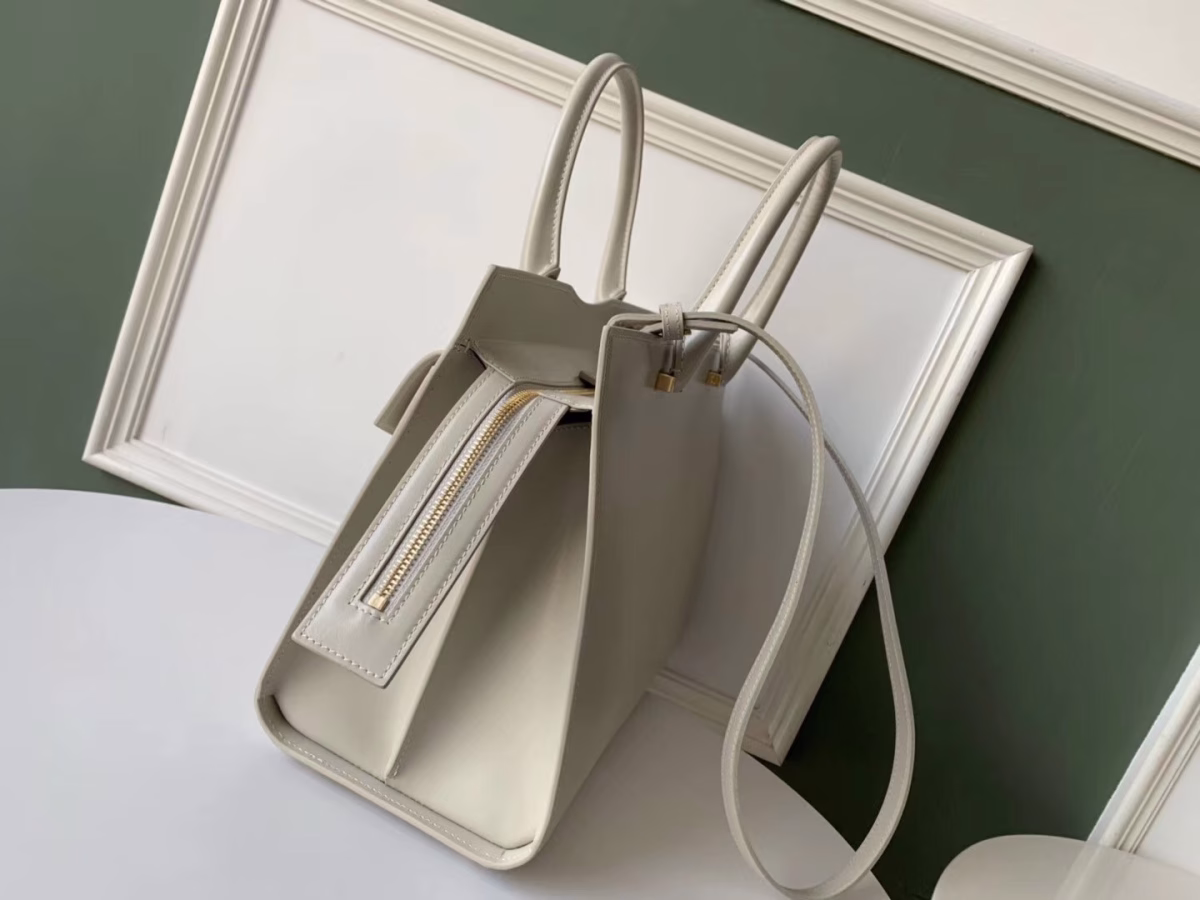 Saint Laurent Uptown Medium Tote In Blanc Calfskin - Image 4