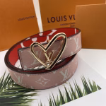 LV Louis Vuitton Women's Limited-Edition Belt with Heart Buckle - Image 5