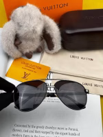 2025 New LV Louis Vuitton Aviator-Frame Sunglasses - Image 6