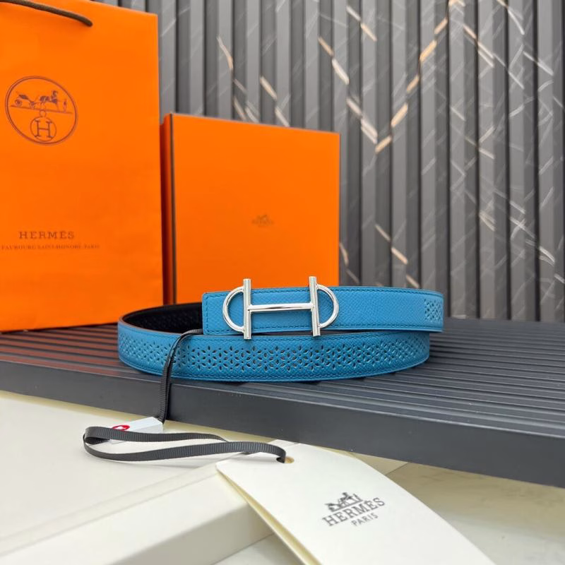 1 Hermès Metal Buckle Belt with Reversible Swift & Epsom Calfskin Leather - Image 1