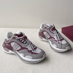 Gucci 2025 In-Store Window Display Men's Business Color-Block Breathable Casual Sports Dad Sneakers