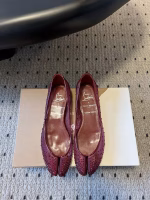 Christian Louboutin x Maison Margiela 2025 Spring/Summer Collaborative Toe-Separated Flat Shoes - Image 10