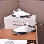 Armani's latest new casual shoes, same style as those in specialty stores.