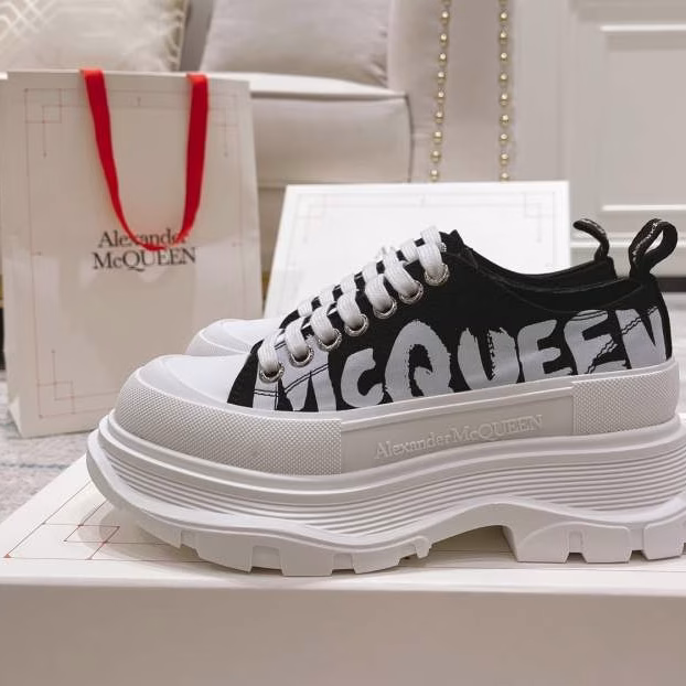 1 McQueen thick-soled couple's style - Image 1