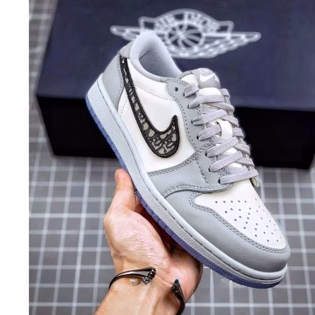 1 Dior x Air Jordan 1 Low low-top sports shoes - Image 1