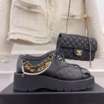 Chanel 2022 New Spring-Summer Collection: Retro Chain Platform Chunky Leather Shoes