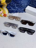 Dior 2025 New Fashion Club M7U Sunglasses - Image 2