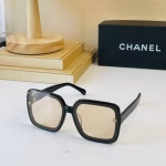 Chanel Women's Oversized Sunglasses - Image 3