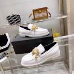 2022 New Style CHANEL Original Stock Chain Loafers