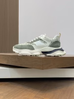 Givenchy's new men's thick-soled height-increasing casual sports shoes - Image 3