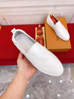 LV's new white men's casual shoes - Image 2