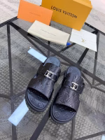 Top-tier purchasing agent: LV men's spring and summer slippers - Image 2