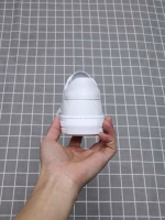 GUCCI Fine Pattern Casual White Sneakers - Image 6