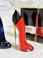 Carolina Herrera Red High-Heel Perfume - Image 2