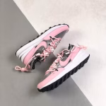 Nike Waffle One SE Lightweight Running Shoes