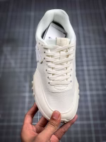 Xiaohongshu Viral Fila Mars Celebrity-Inspired Retro Running Shoes - Image 3