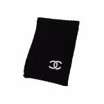 Chanel Black and White Pineapple Pattern Cashmere Scarf - Image 3