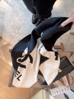 Chanel Double-Sided Double C Jacquard Cashmere Scarf - Image 4