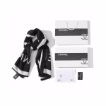 CHANEL English Logo Shimmering Cashmere Double-Sided Scarf (Black & White) - Image 5