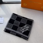 Louis Vuitton Damier Wool Knit Scarf - Image 4