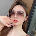 2022 New Dior Women's Square-Frame Sunglasses - Image 9