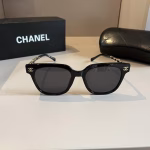 Chanel 2024 Pre - Spring New Oversized Sunglasses - Image 2