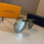 LV Louis Vuitton New Rivet Debut Sunglasses - Image 4