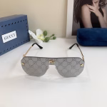 Gucci New Square-Frame Sunglasses - Image 4