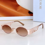 Dior Women's Sunglasses - Image 4