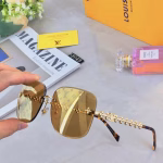 Louis Vuitton 2025 New Women's Sunglasses - Image 4