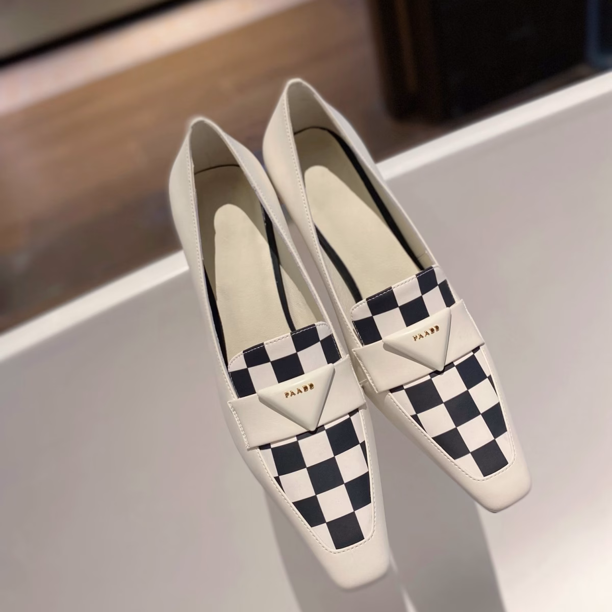 2022 Spring/Summer Popular New Arrival: Prada Stylish Classic High-Heeled Shoes - Image 6