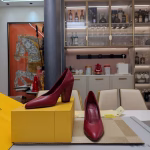 Fendi 2025 Spring-Summer Wood Grain Chunky Heel Series Pointed and Rounded Toe Single Shoes - Image 3