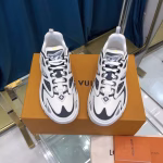 LV Runner Tatic men's sports shoes - Image 3