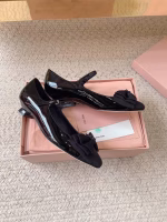 MIU MIU 2024 New Two-Tone Patent Leather High-Heeled Shoes - Image 3