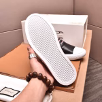 Gucci men's casual mules - Image 7